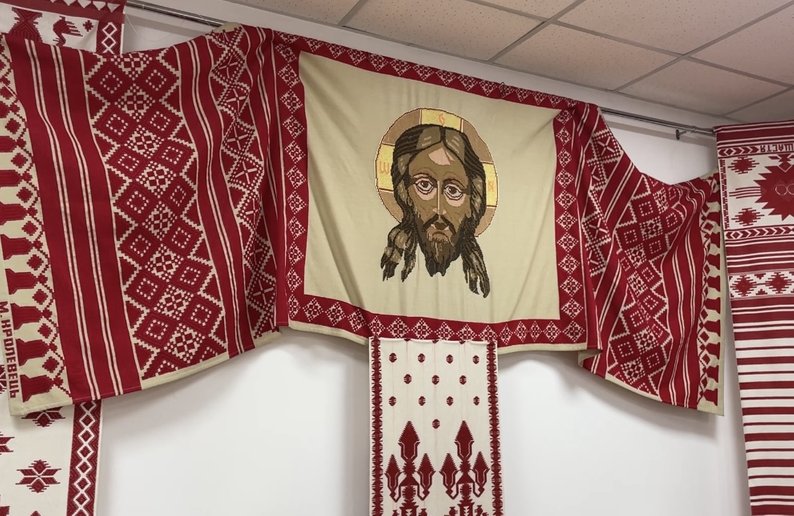 Історії тканих рушників майстрині Валентини Мироненко з Кролевеччини