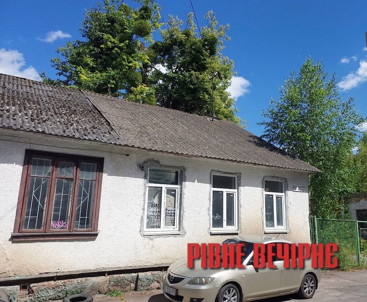 Кінець оренді: громадська організація знову звернулась з пропозицією виставити будівлі на торги