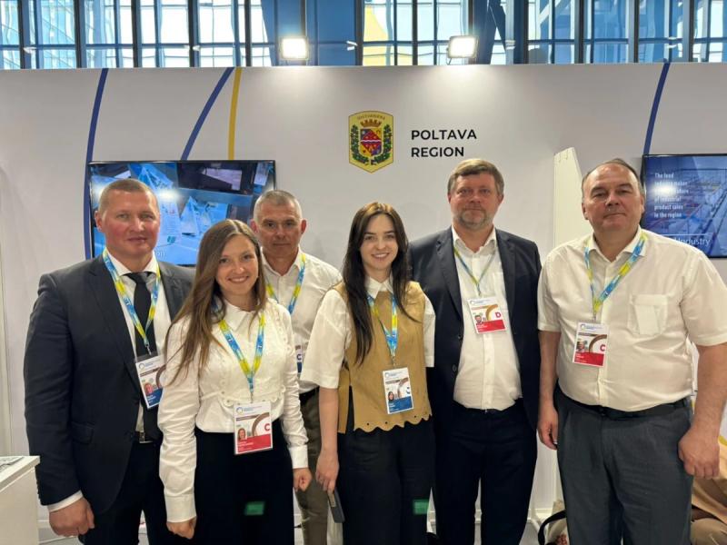 Конференція з питань відновлення України в Римі: команда з Полтавщини презентувала пріоритетні інвестиційні проєкти