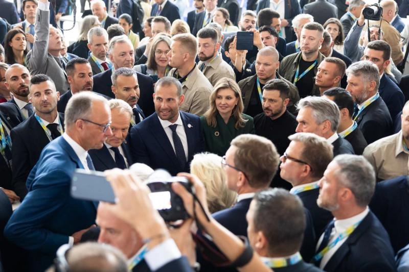 Конференція з питань відновлення України в Римі: команда з Полтавщини презентувала пріоритетні інвестиційні проєкти