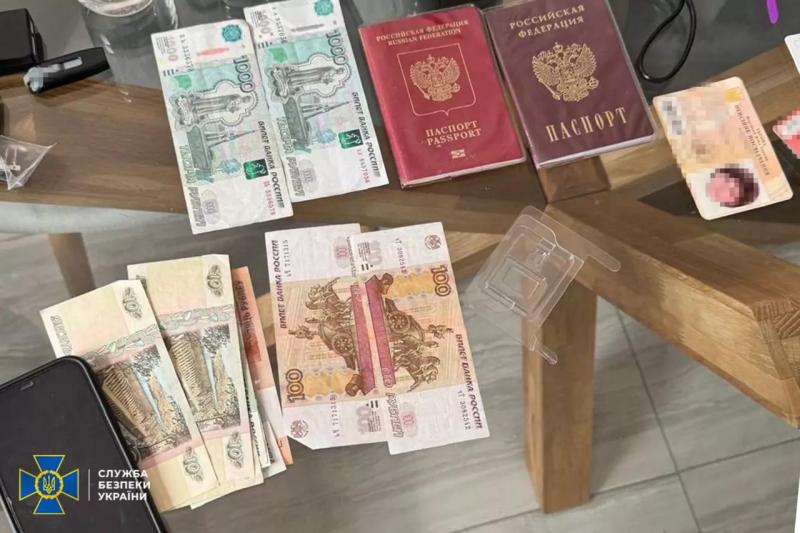 Одного з керівників детективів НАБУ затримали за підозрою у веденні бізнесу в рф