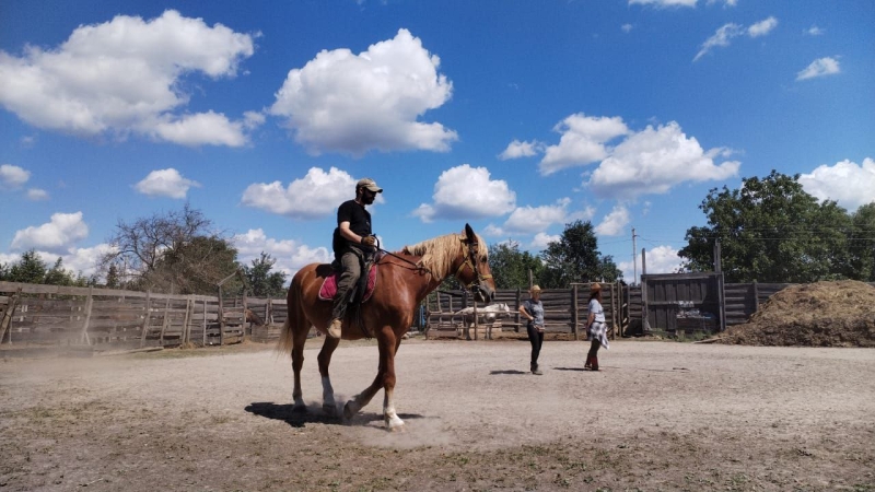Пекло боїв в Маріуполі та клінічна смерть в Оленівці. Бойовий шлях «азовця» Веба