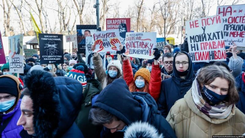 Підозри у плагіаті, відстоювання Шкарлета й імовірні зв'язки з Комарницьким: чому студентство проти призначення Андрія Вітренка міністром освіти