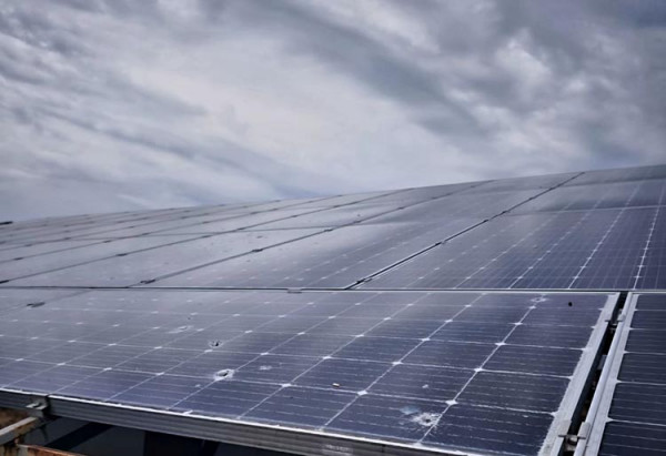 По Нікопольщині сьогодні окупанти били дронами й обстрілювали з артилерії: постраждала жінка