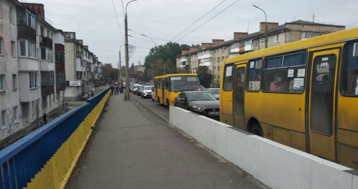 Проспект Перемоги перекриють: як курсуватиме транспорт