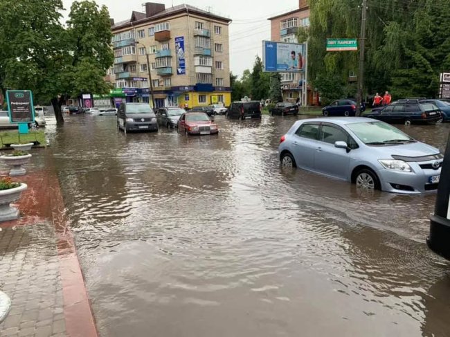 Рятувати центр Рівного від підтоплень буде «Кортакоз»?