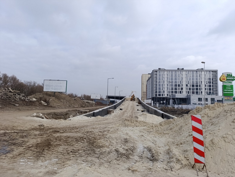 Старий міст на Пасічну хоче ремонтувати фірма, яка будує розвʼязку до нового