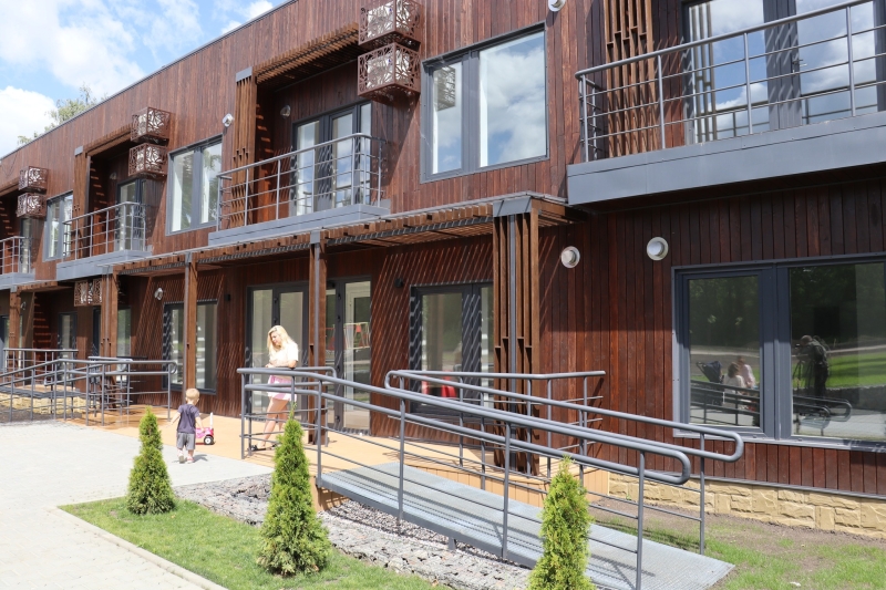 У центр компактного проживання ВПО в Тростянці заселили перші дві сім’ї