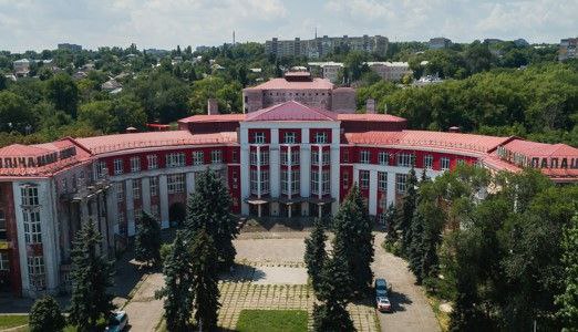 У Дніпрі за 5 мільйонів гривень планують провести капремонт скверу біля Палацу Ілліча