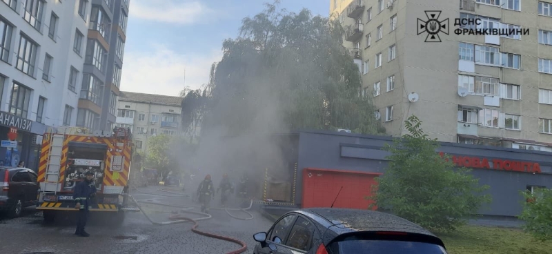 У Франківську палало відділення “Нової пошти”
