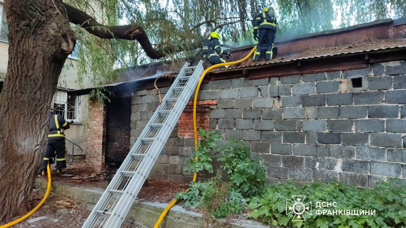 У Франківську палало відділення “Нової пошти”