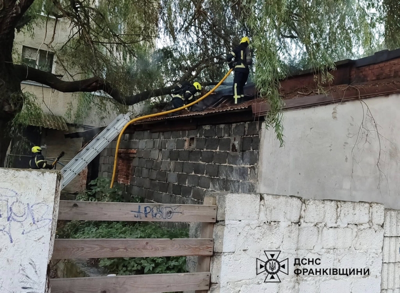 У Франківську палало відділення “Нової пошти”