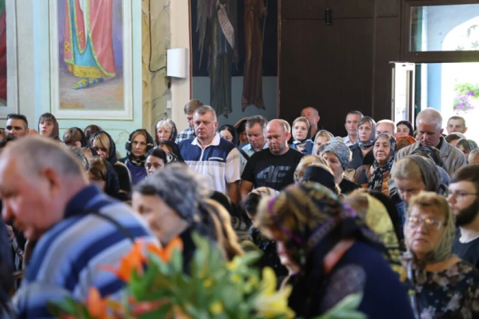 У Луцькій громаді в останню дорогу провели захисника України Олександра Голотюка. ФОТО