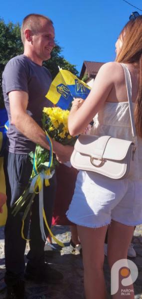 У Луцьку зустріли волинян, що пробули в полоні 22 місяці 22 дні