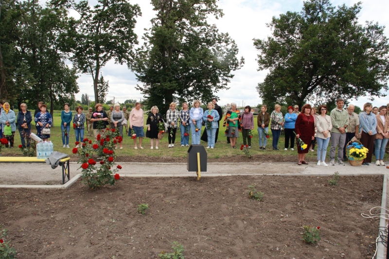 У Покровському Решетилівської громади відкрили Алею Героїв