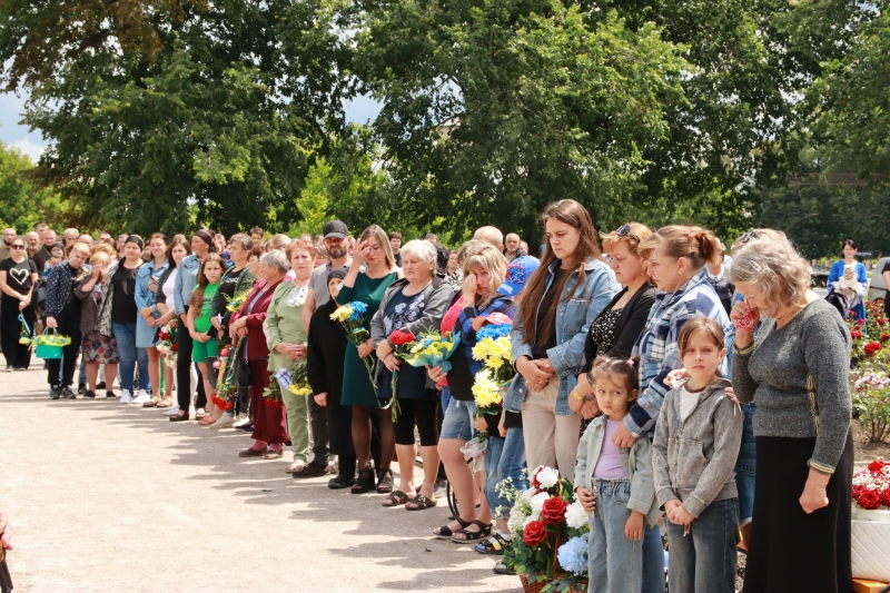 У Покровському Решетилівської громади відкрили Алею Героїв
