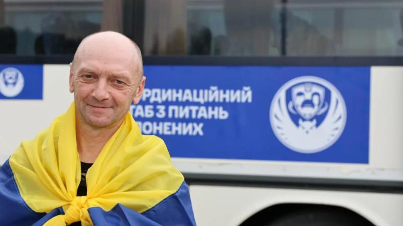 Україна повернула з полону нову групу Захисників: серед них поранені, молоді воїни та Оборонці Маріуполя
