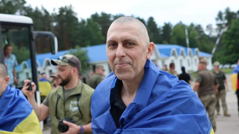 Україна повернула з полону нову групу Захисників: серед них поранені, молоді воїни та Оборонці Маріуполя