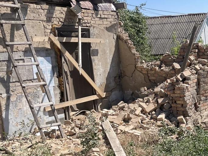 Вдень рашисти атакували Нікопольщину і Межівську ОТГ, постраждав 51-річний чоловік