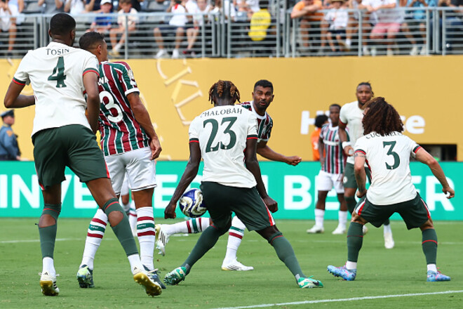 ВІДЕО. Була гра рукою: рефері призначив та скасував пенальті у ворота Челсі