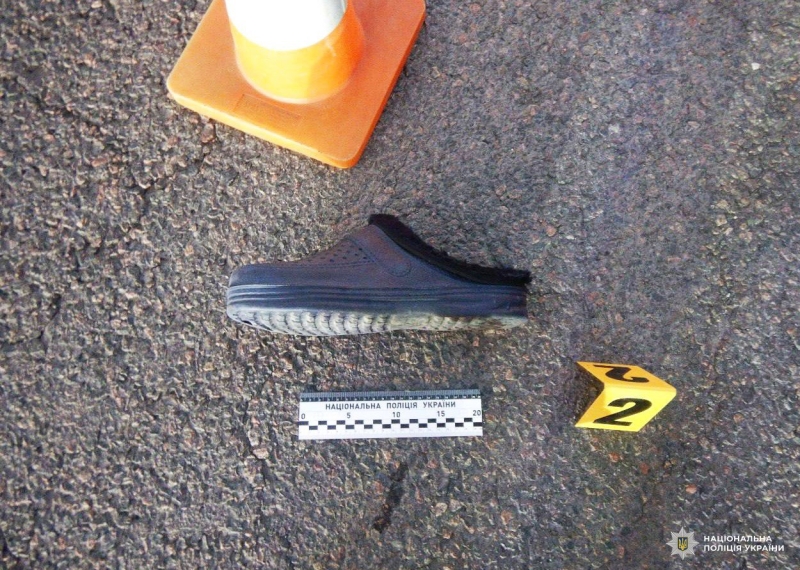 Вночі неподалік Рівного авто переїхало людину на смерть (ФОТО)