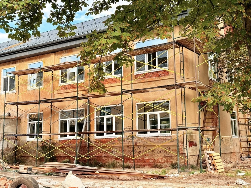 Все за графіком: як у Калуші дитсадок перетворюється на житло для ВПО (ФОТО)