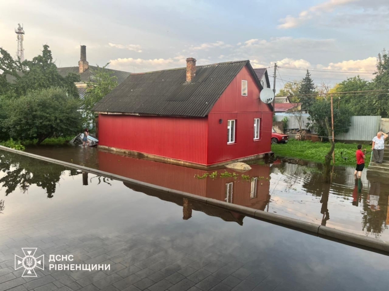 Злива на Рівненщині наробила шкоди