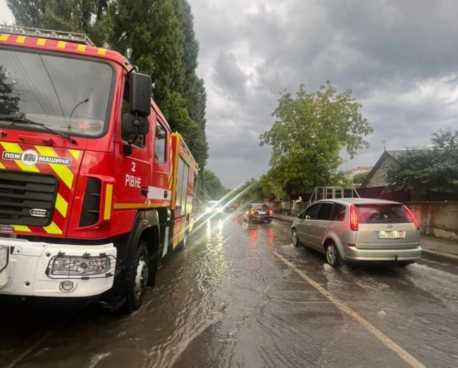 Злива на Рівненщині наробила шкоди