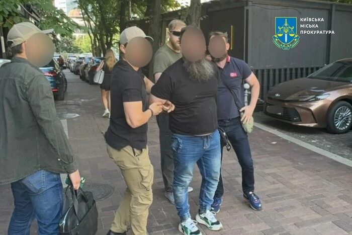 У Києві ліквідовано злочинну схему для ухилянтів, до якої були залучені адвокати і лікарі