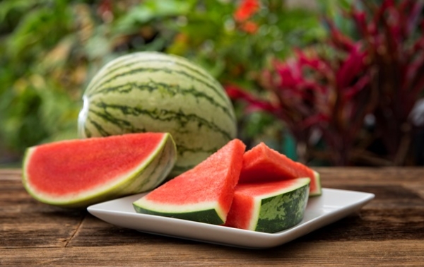 В Україні продовжують дешевшати кавуни