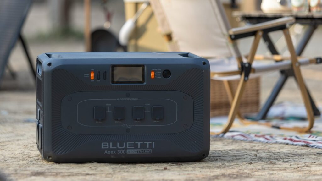 Bluetti Apex 300 и AC300