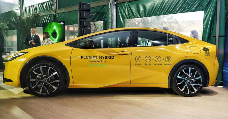 Максимальна екологічність: Toyota Prius PHEV перевели на етанол