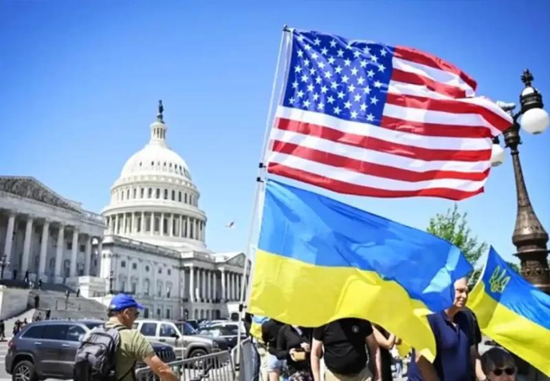 Трамп заспокоїв українців: вони зможуть залишитися в США до кінця війни