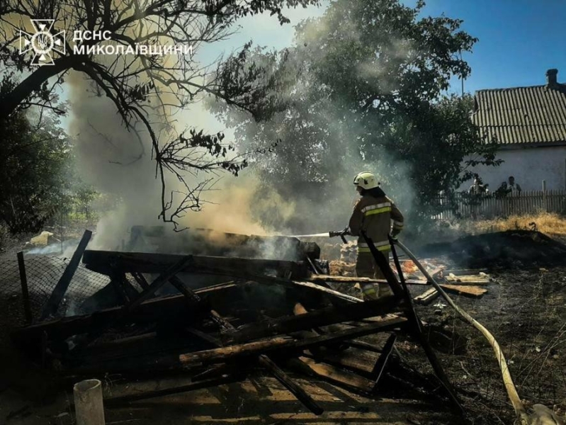 39 пожеж за добу на Миколаївщині: ворог атакував громади, постраждали троє людей, - ФОТО