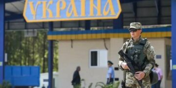 Які документи треба мати для перетину кордону юнакам до 22 років: перелік