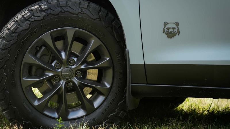 Chrysler представив концепт Pacifica Grizzly Peak &mdash; позашляхову версію мінівена