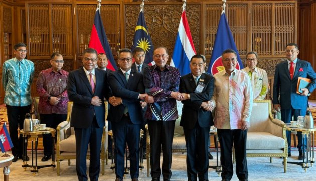 Камбоджа і Таїланд підписали велику мирну угоду