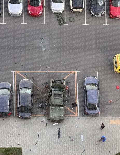 У Подільському районі Києва невідомі підірвали авто (фото)