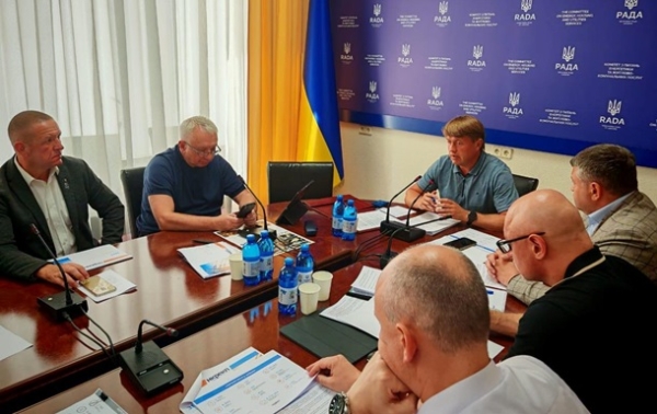 Нардеп заявив про можливі змови на ринку електроенергії Нардеп заявив про можливі змови на ринку електроенергії