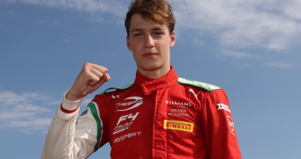 16-річний українець Бондарев став переможцем гонки Формули-4 16-річний українець Бондарев став переможцем гонки Формули-4