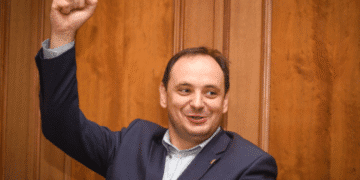 Мер проти відкритості: у Франківську розгорівся скандал довкола ЛГБТ-центру (ВІДЕО)