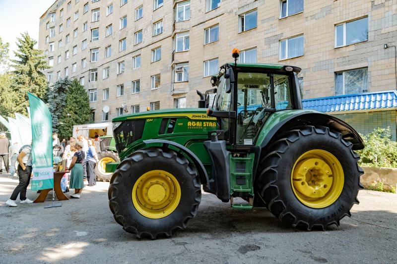 Безпека, ментальне здоров’я, подолання освітніх втрат, підтримка педагогів: на Полтавщині відбулася серпнева конференція освітян