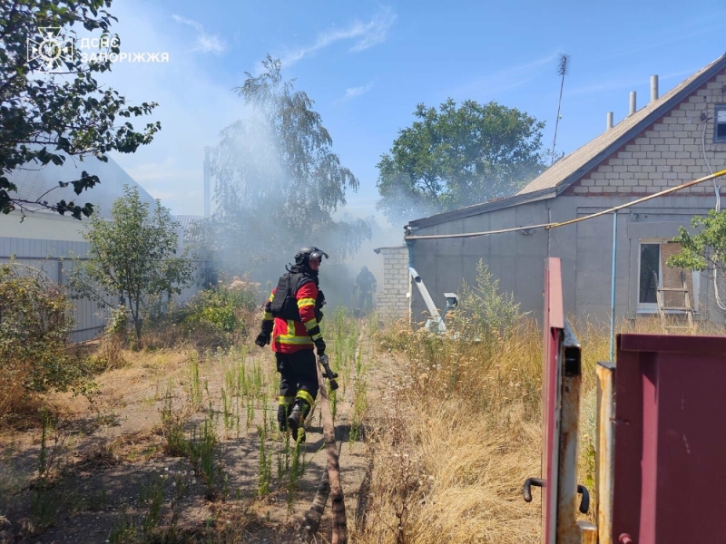 У Запорізькій області обстріли спричинили 11 пожеж: найбільше постраждало Гуляйполе