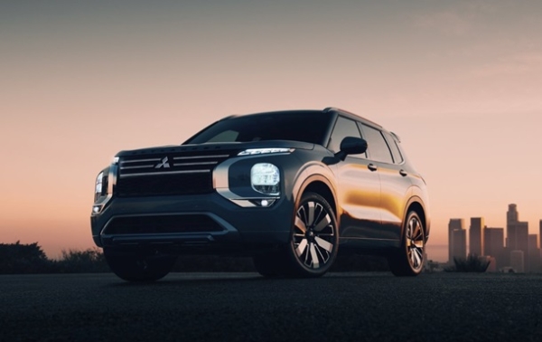Mitsubishi відкликає майже 92 тисячі кросоверів Outlander