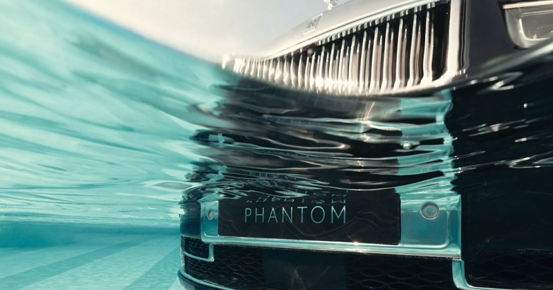 Rolls-Royce відправив Phantom у басейн, щоб відзначити зв'язок автомобіля з музичною індустрією