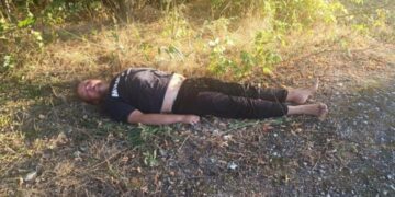 У Запорізькій області на узбіччі дороги знайдено чоловіка: поліція просить допомогти встановити його особу