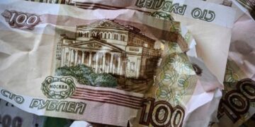 У Росії частка тіньових розрахунків за експорт перевищила 53%