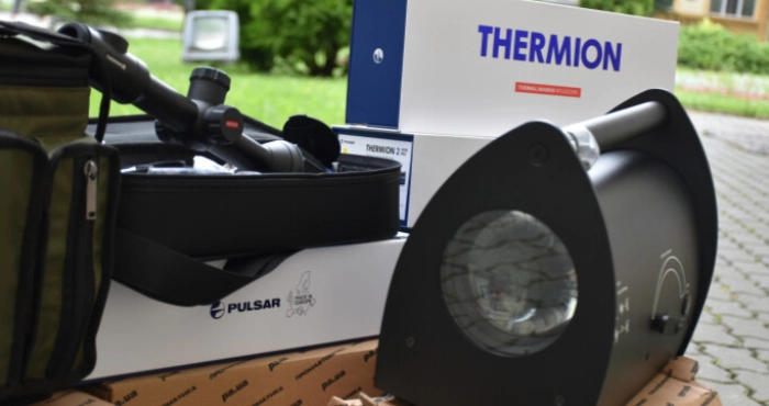 Квадрокоптери, приціли, прожектори: Луцька громада передала військовим спорядження