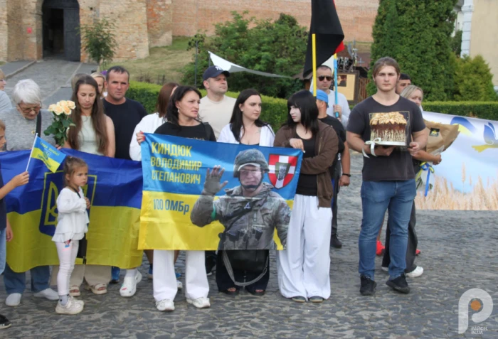 Лучани зустріли воїна «Сталевої Сотки» Володимира Киндюка, який повернувся з російського полону