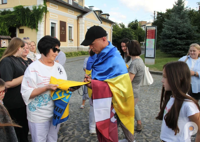 Лучани зустріли воїна «Сталевої Сотки» Володимира Киндюка, який повернувся з російського полону